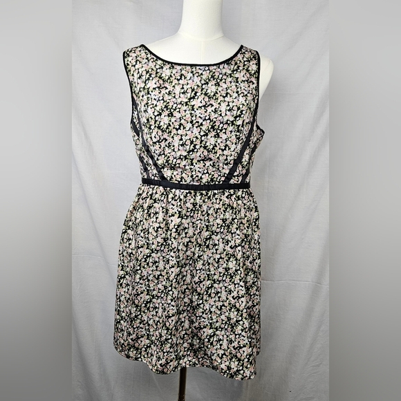 Three Pink Hearts Black and White A-Line Midi Dress - Picture 1 of 6